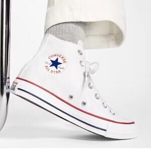Converse Women's Optical White Chuck Taylor All Star High Top Shoe Size 8.5